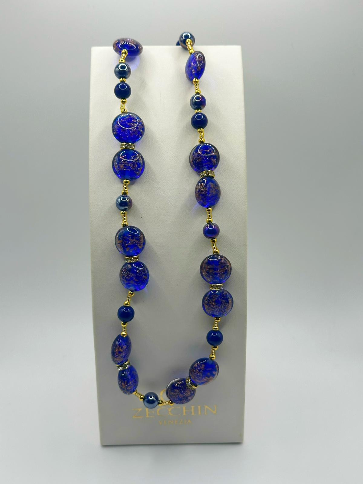 Collana Marilyn in vetro di Murano, colore blu, altra vista